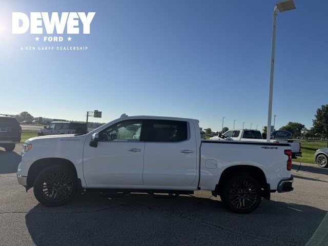 Used 2022 Chevrolet Silverado 1500 LTZ w/ LTZ Premium Package AWD/4WD image 5