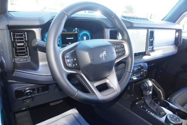 Certified 2025 Ford Bronco Badlands w/ Sasquatch Package AWD/4WD image 16