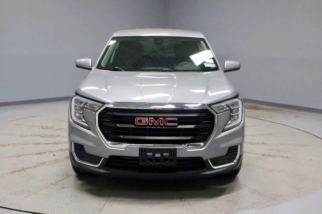 Used 2024 GMC Terrain SLE FWD image 5