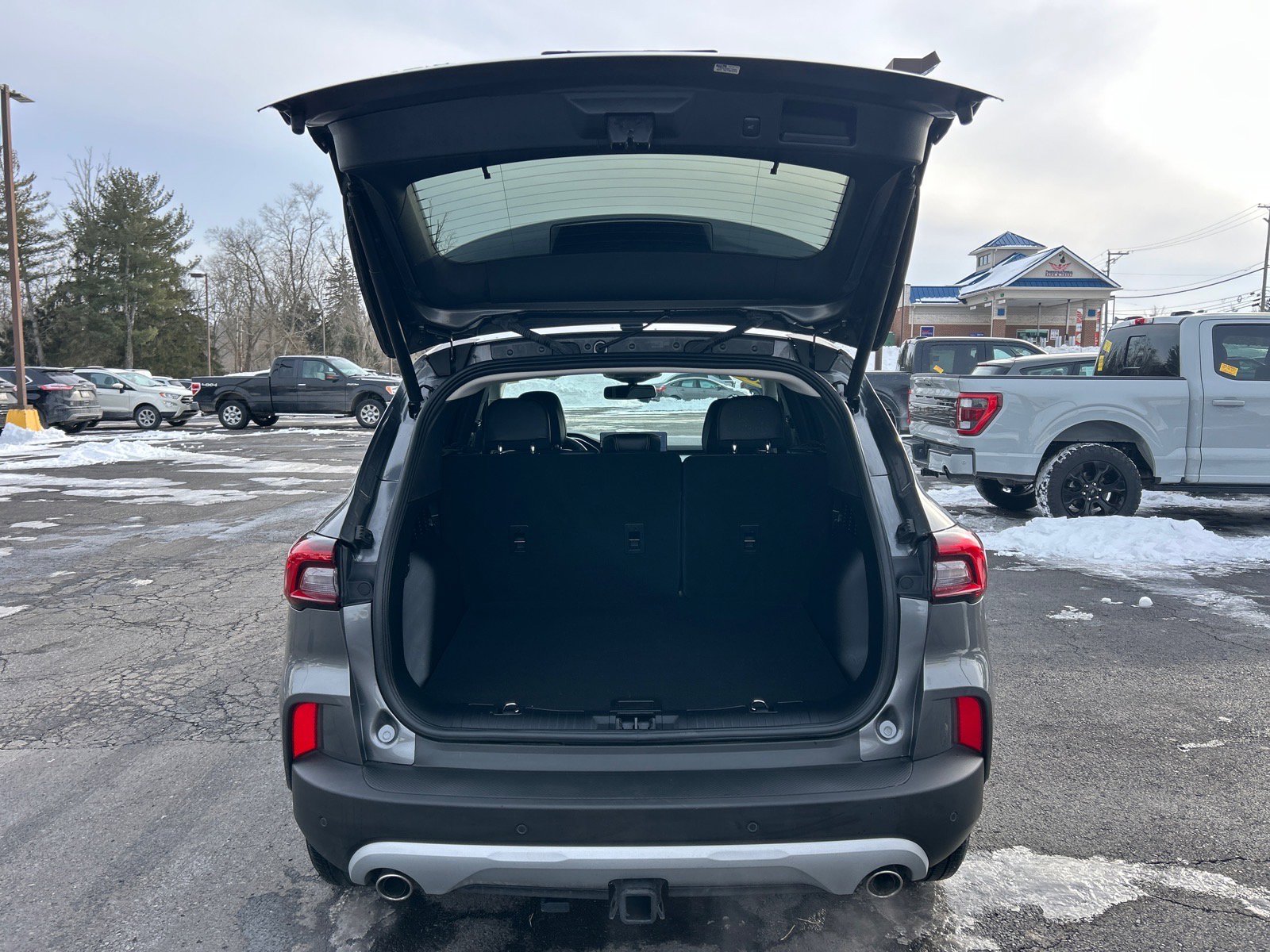 Certified 2023 Ford Escape Platinum w/ Premium Technology Package image 13