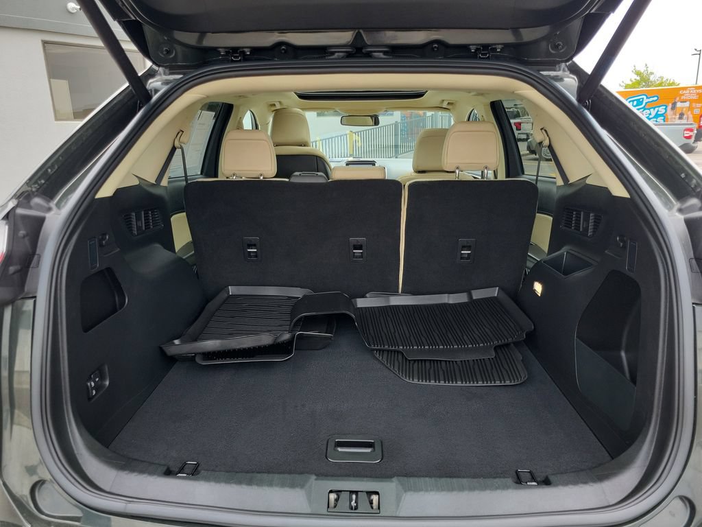 Certified 2023 Ford Edge SEL w/ Convenience Package AWD/4WD image 8