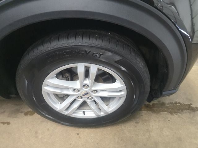 Certified 2024 Ford Explorer XLT w/ Equipment Group 202A AWD/4WD image 2