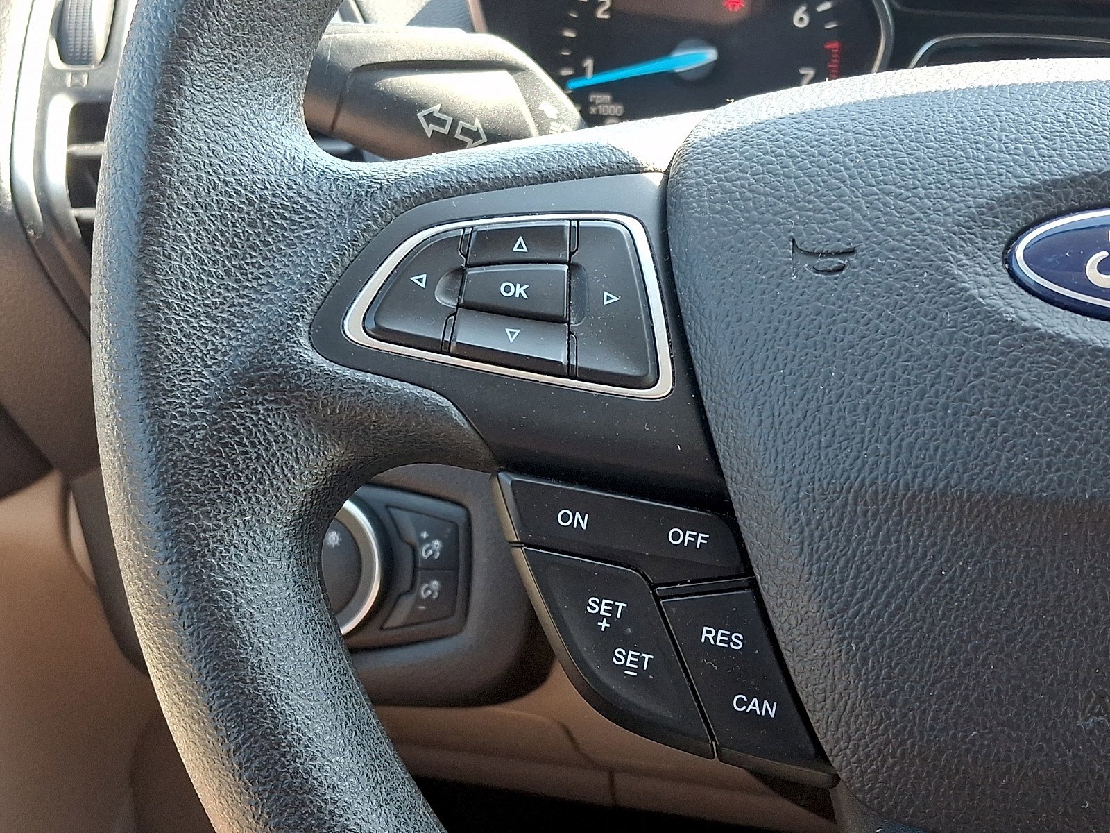 Certified 2018 Ford Escape SE w/ SE Sync 3 Package FWD image 20