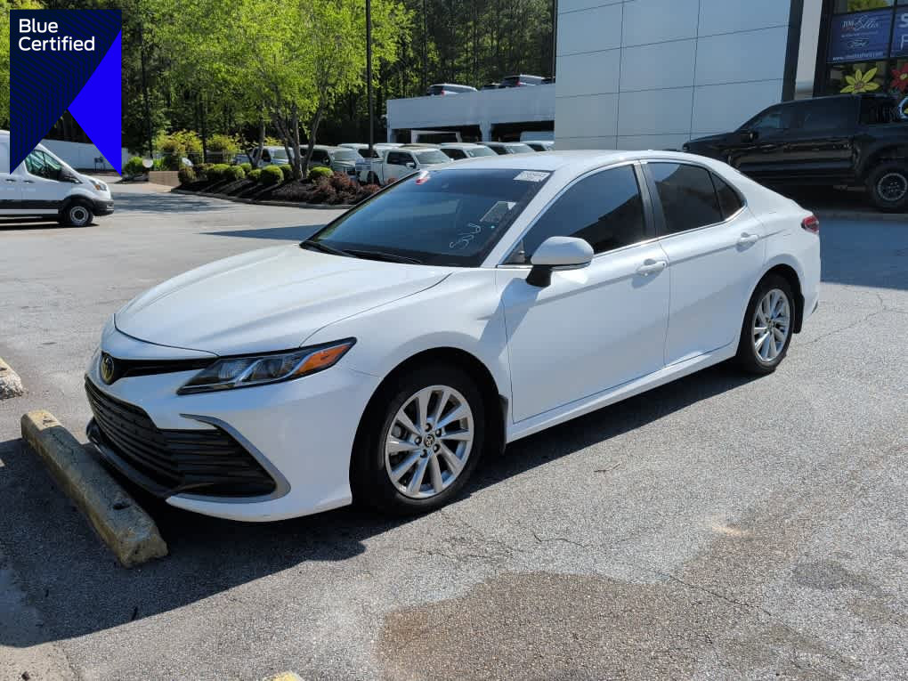 Used 2024 Toyota Camry LE w/ Convenience Package FWD image 1