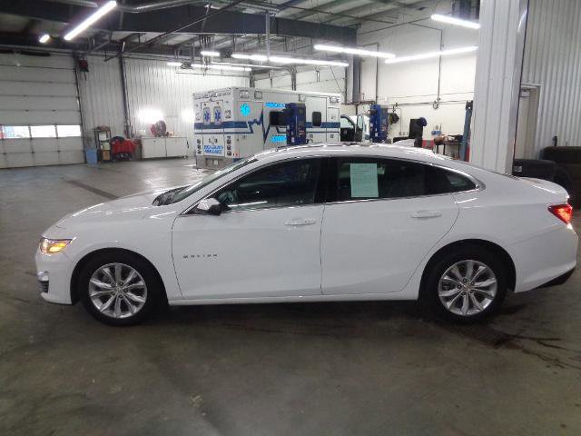 Used 2024 Chevrolet Malibu LT image 2