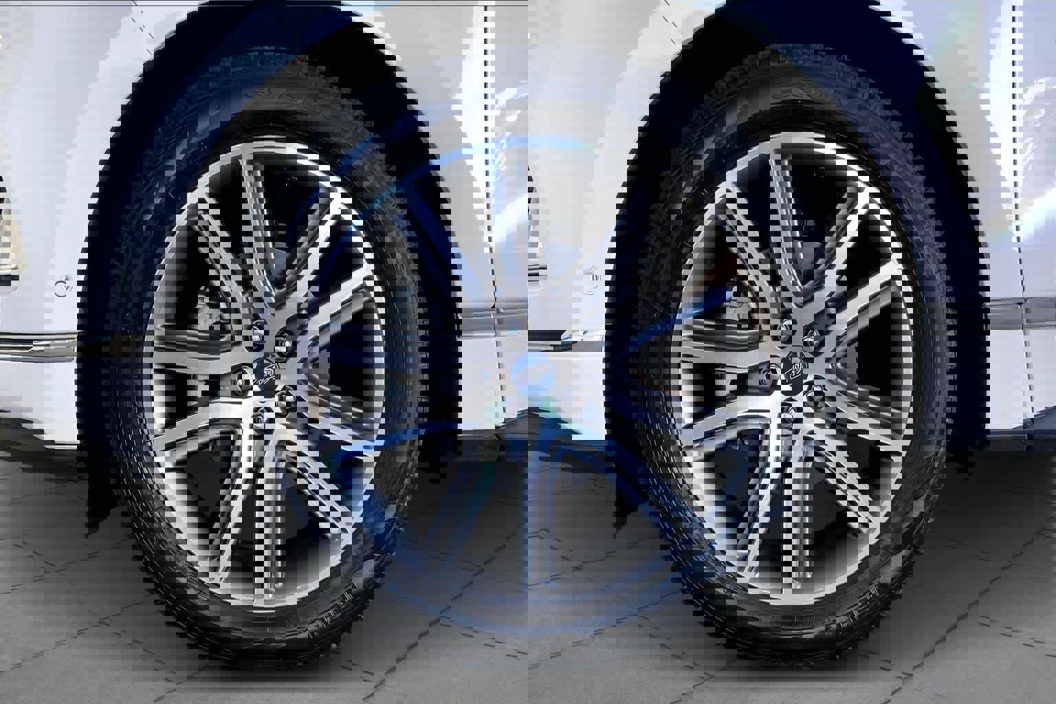 Certified 2019 Ford Edge Titanium w/ Equipment Group 301A image 10