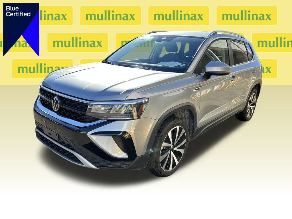 Used 2024 Volkswagen Taos SE image 1