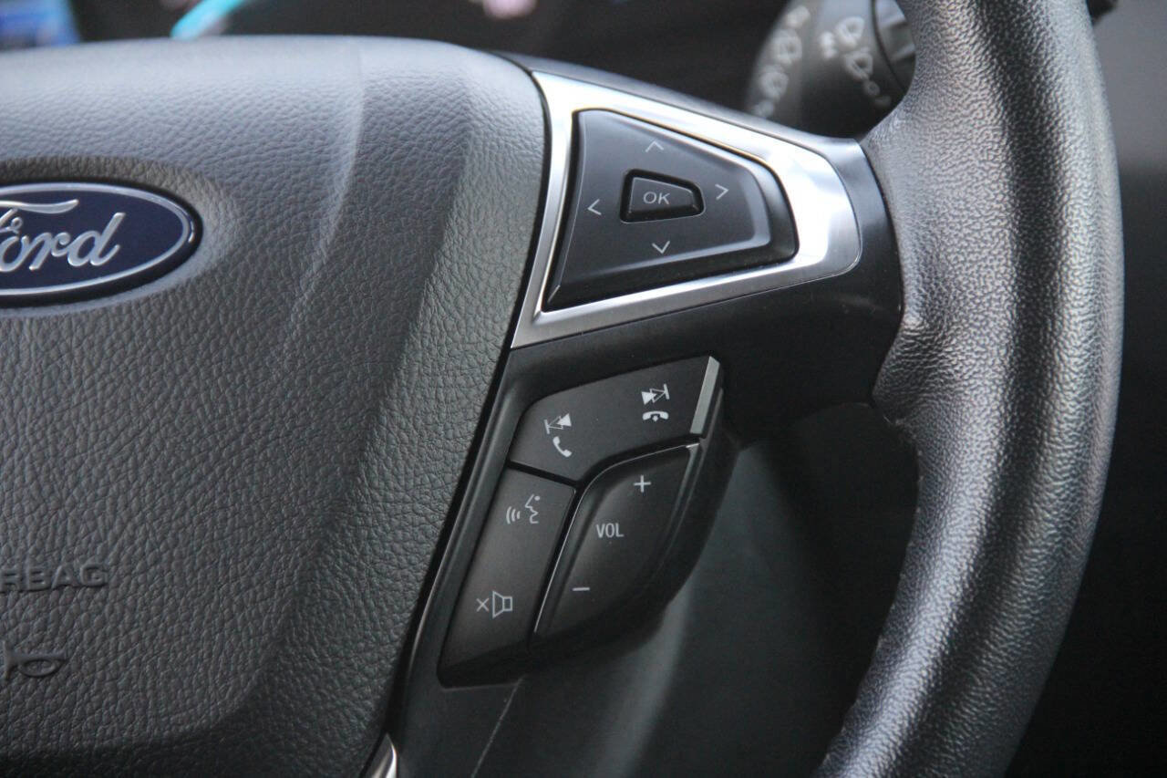 Certified 2023 Ford Edge SEL image 17