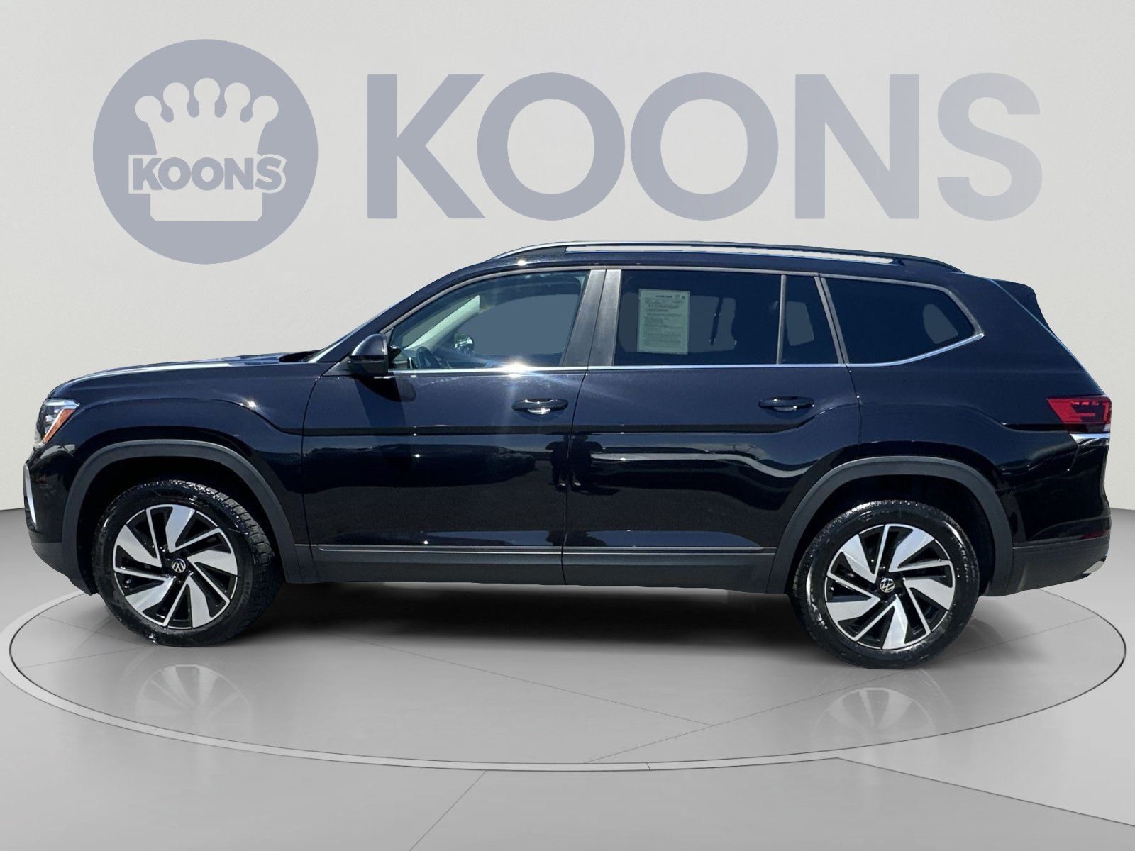 Used 2024 Volkswagen Atlas SE FWD image 7
