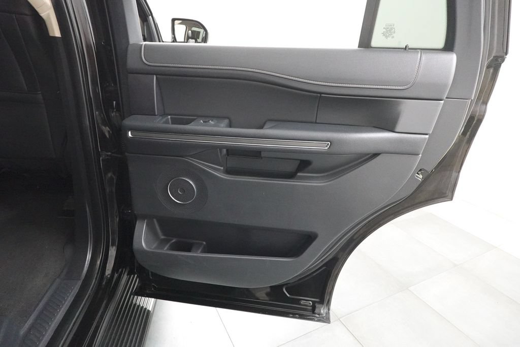 Certified 2024 Ford Expedition XLT AWD/4WD image 30