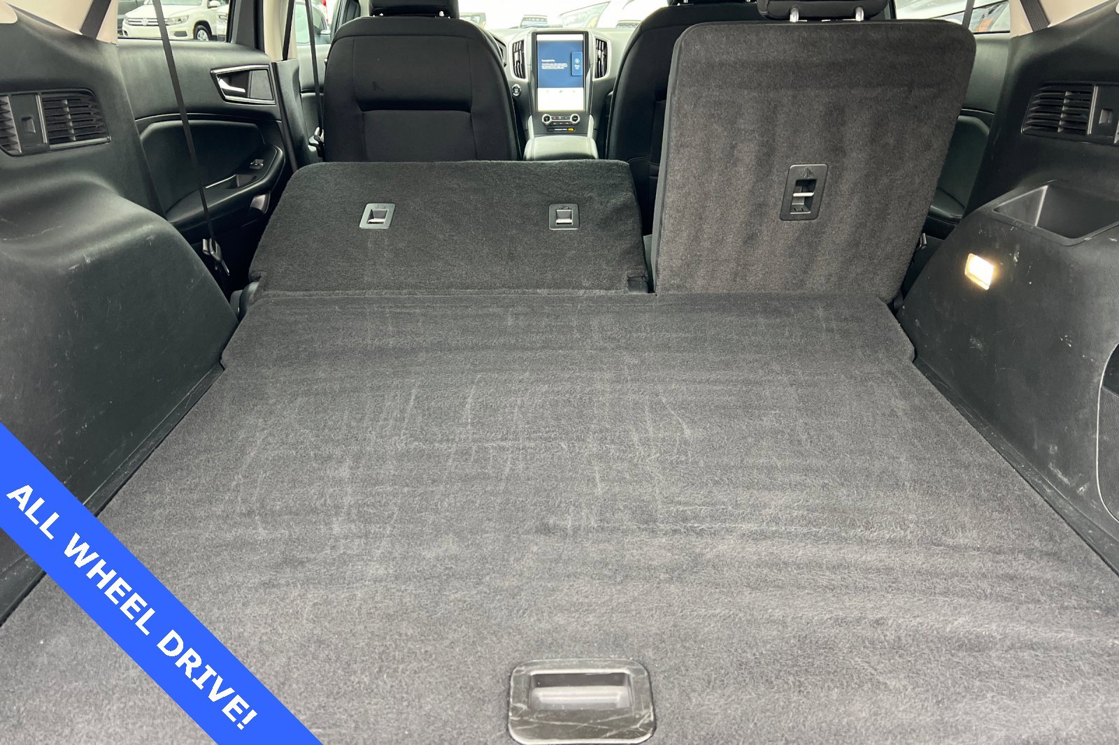 Certified 2022 Ford Edge SE w/ Black Appearance Package image 16