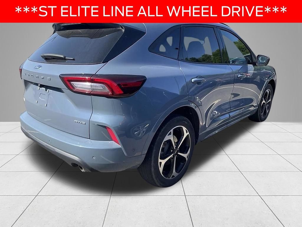 Certified 2023 Ford Escape ST-Line Elite w/ Premium Technology Package AWD/4WD image 4