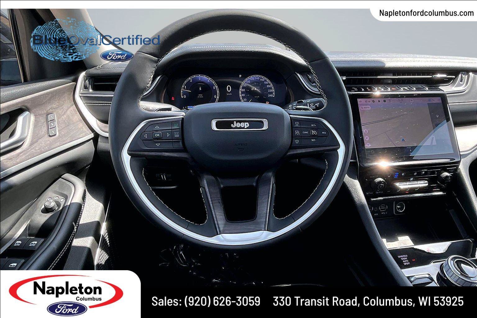 Used 2023 Jeep Grand Cherokee Limited w/ Luxury Tech Group II AWD/4WD image 6