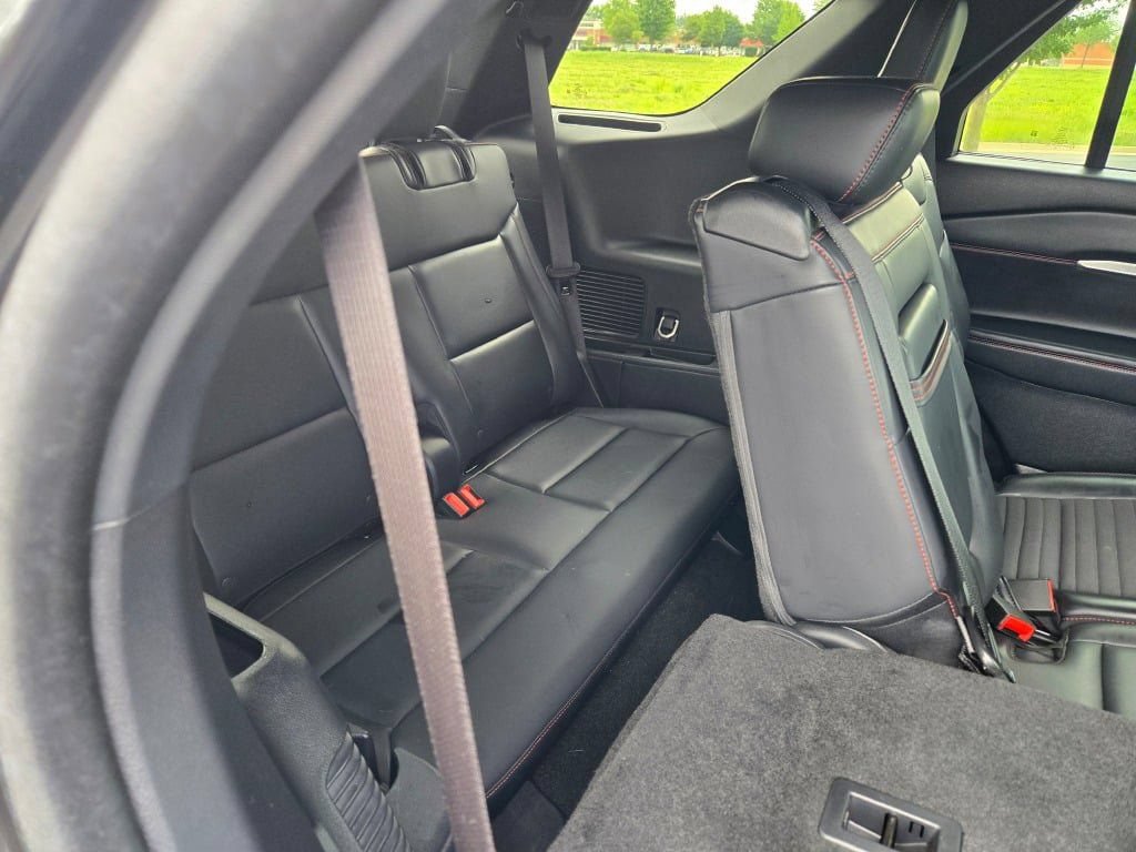 Certified 2025 Ford Explorer ST-Line w/ ST-Line Street Pack AWD/4WD image 12