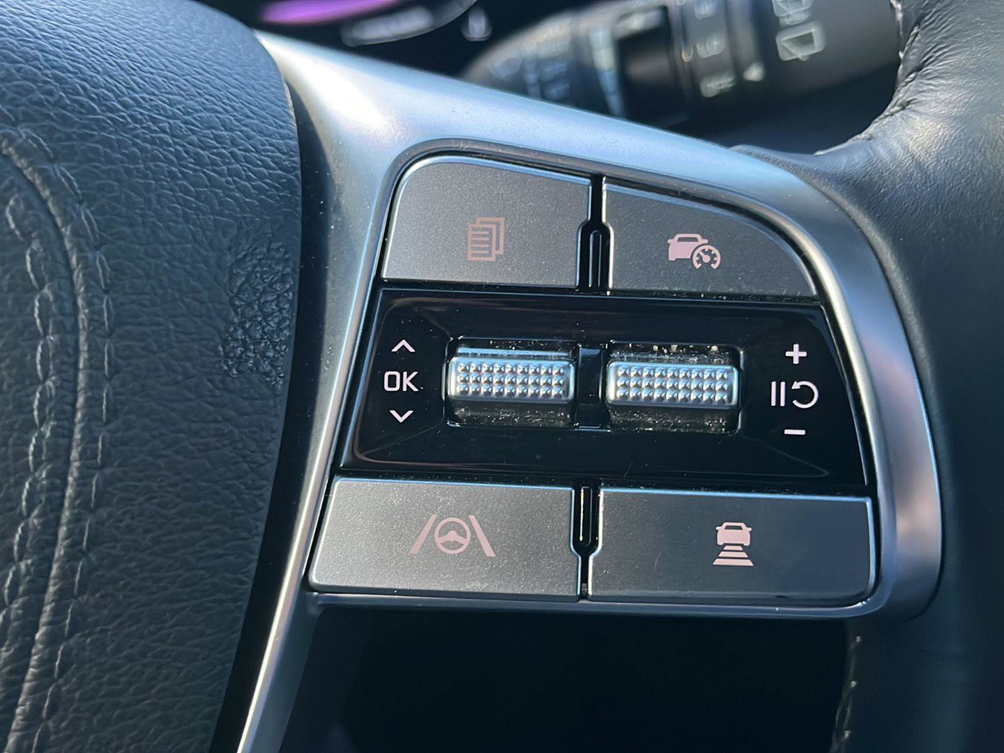 Used 2025 Kia Telluride S FWD image 26