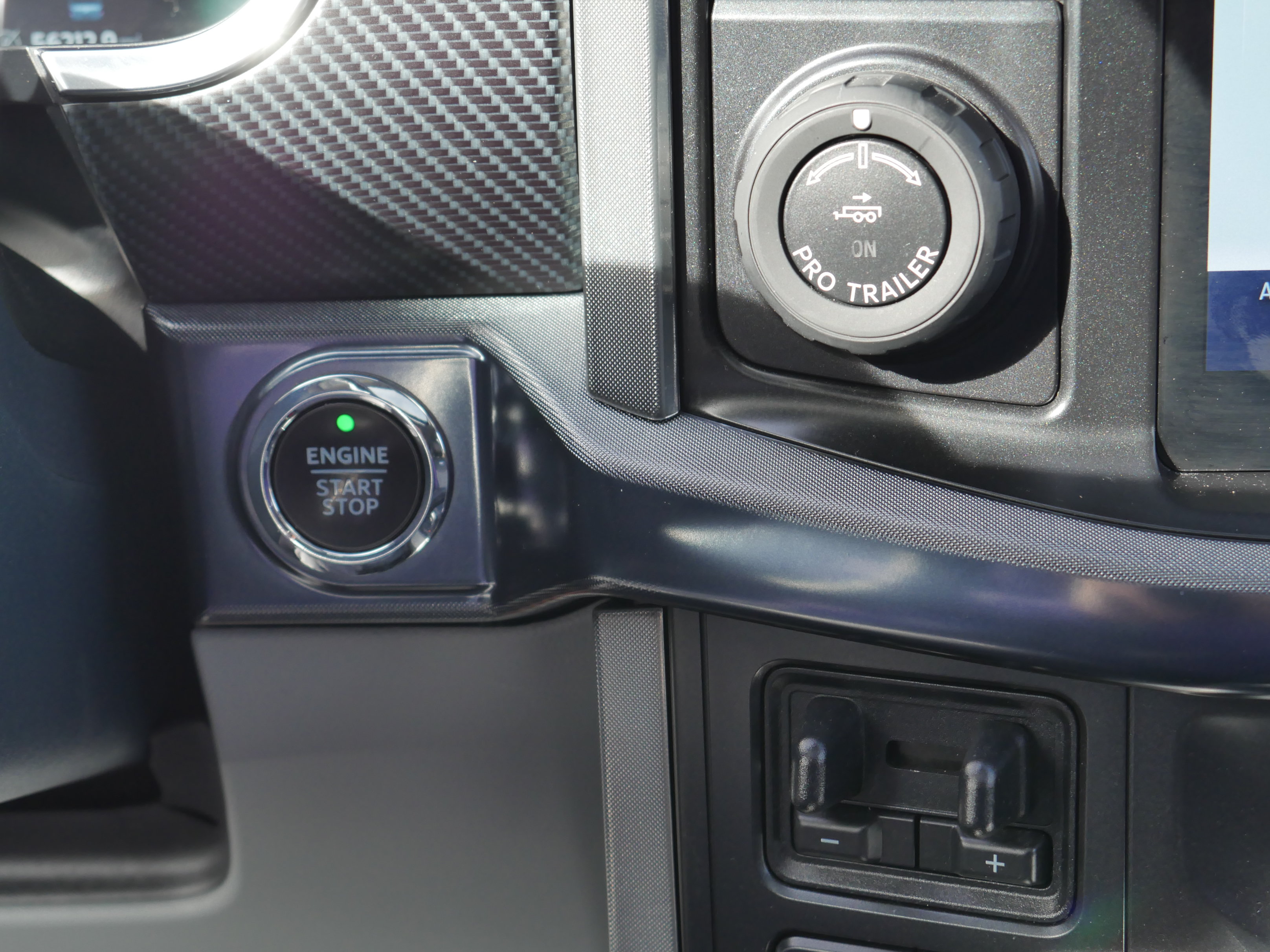 Certified 2021 Ford F150 Limited AWD/4WD image 9