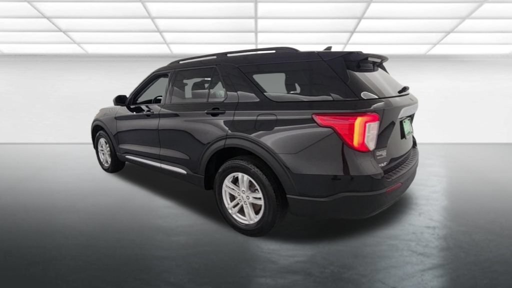 Certified 2023 Ford Explorer XLT AWD/4WD image 7