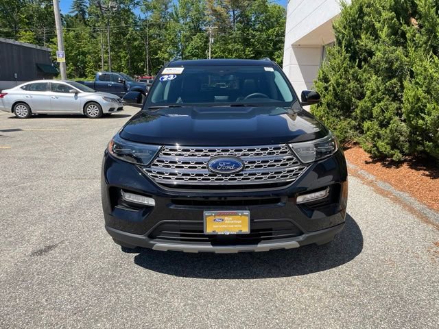 Certified 2023 Ford Explorer Limited w/ Limited Technology Package AWD/4WD image 3