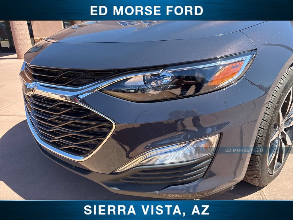 Used 2025 Chevrolet Malibu RS FWD image 3