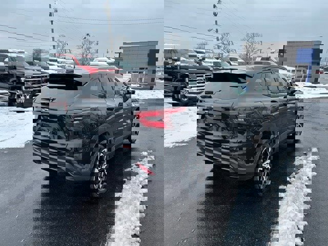 Used 2024 Chevrolet Trax RS w/ Driver Confidence Package image 4