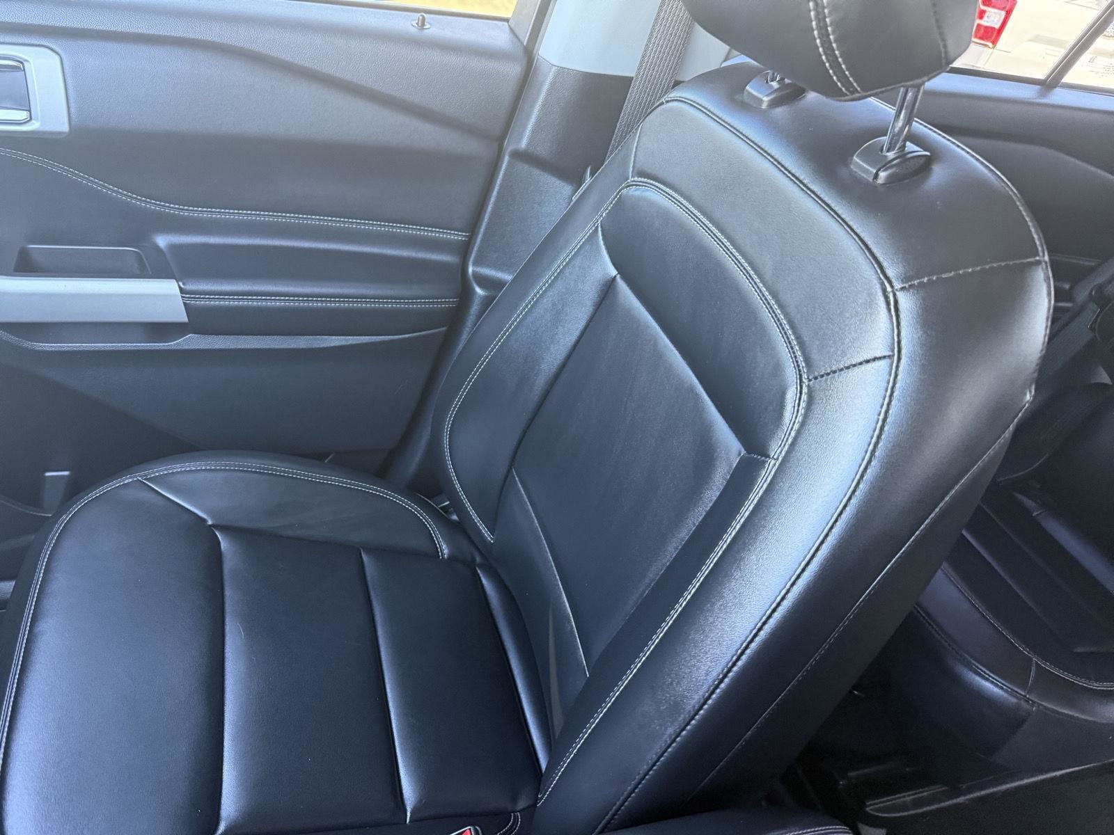 Certified 2022 Ford Explorer XLT w/ Equipment Group 202A image 34