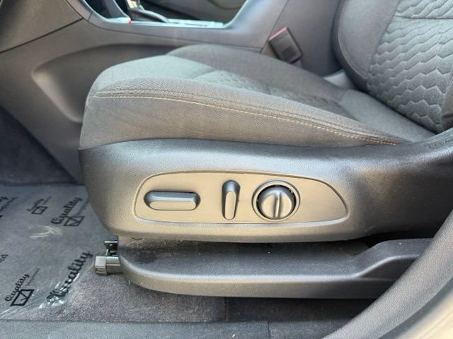 Used 2020 Chevrolet Equinox LT FWD image 9