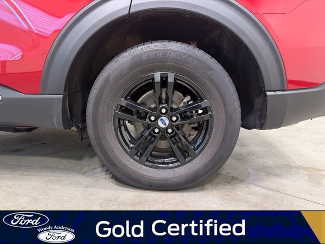 Certified 2024 Ford Explorer XLT w/ Equipment Group 202A AWD/4WD image 8