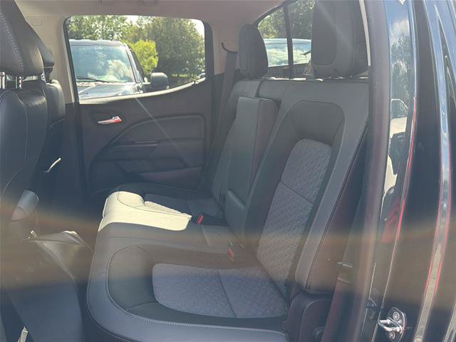 Used 2017 Chevrolet Colorado Z71 AWD/4WD image 7