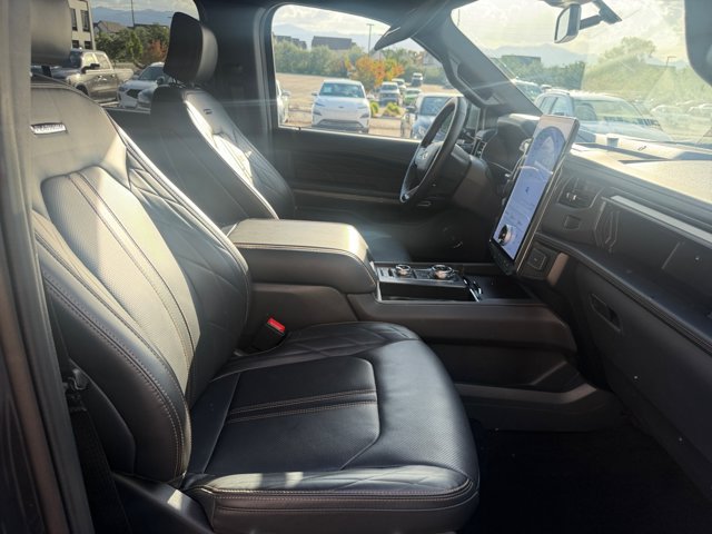 Certified 2024 Ford Expedition Platinum AWD/4WD image 19