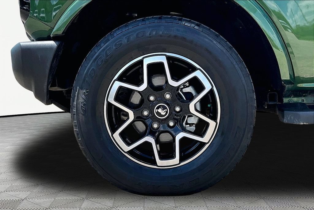 Certified 2023 Ford Bronco Outer Banks AWD/4WD image 9