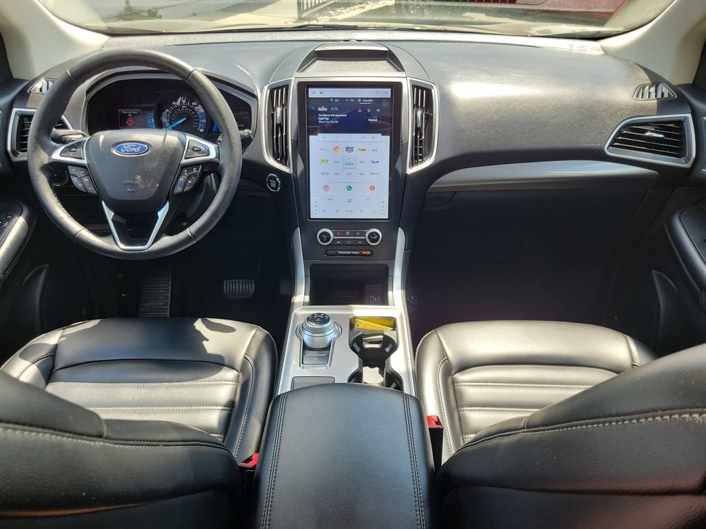 Certified 2024 Ford Edge SEL w/ Convenience Package AWD/4WD image 13
