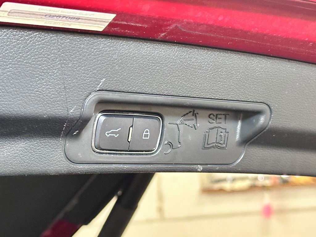 Certified 2022 Ford Explorer XLT image 22