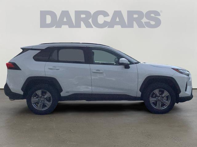 Used 2025 Toyota RAV4 XLE AWD/4WD image 3