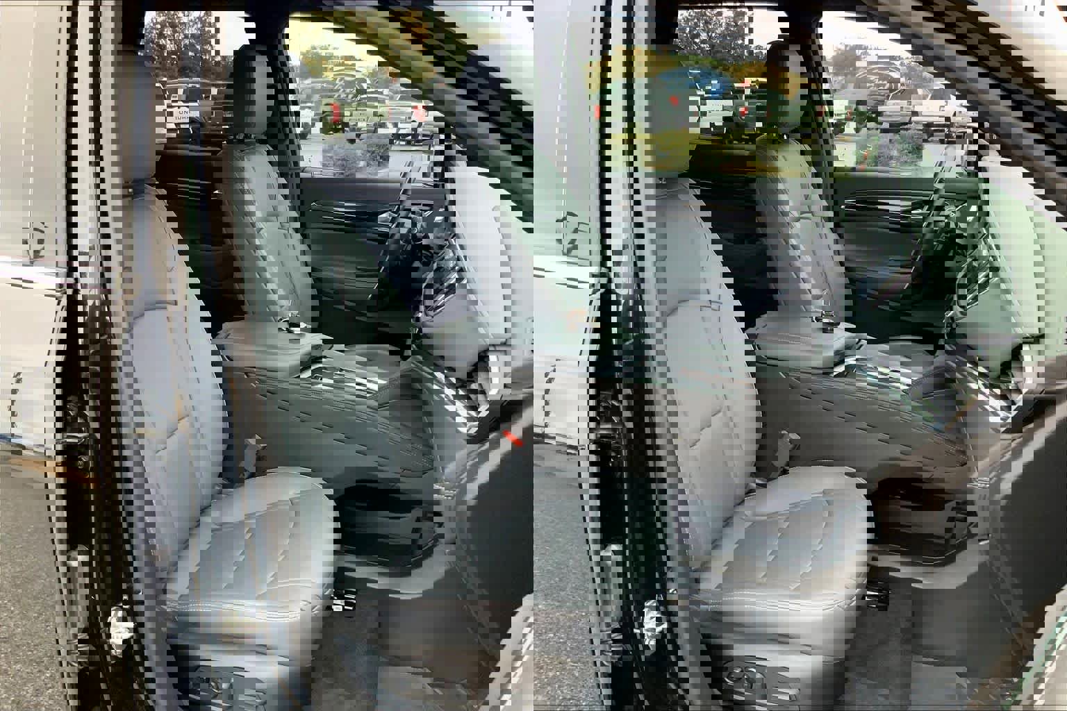 Used 2023 Buick Enclave Premium w/ Experience Buick Package image 10