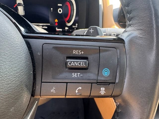 Used 2021 Nissan Rogue Platinum AWD/4WD image 22