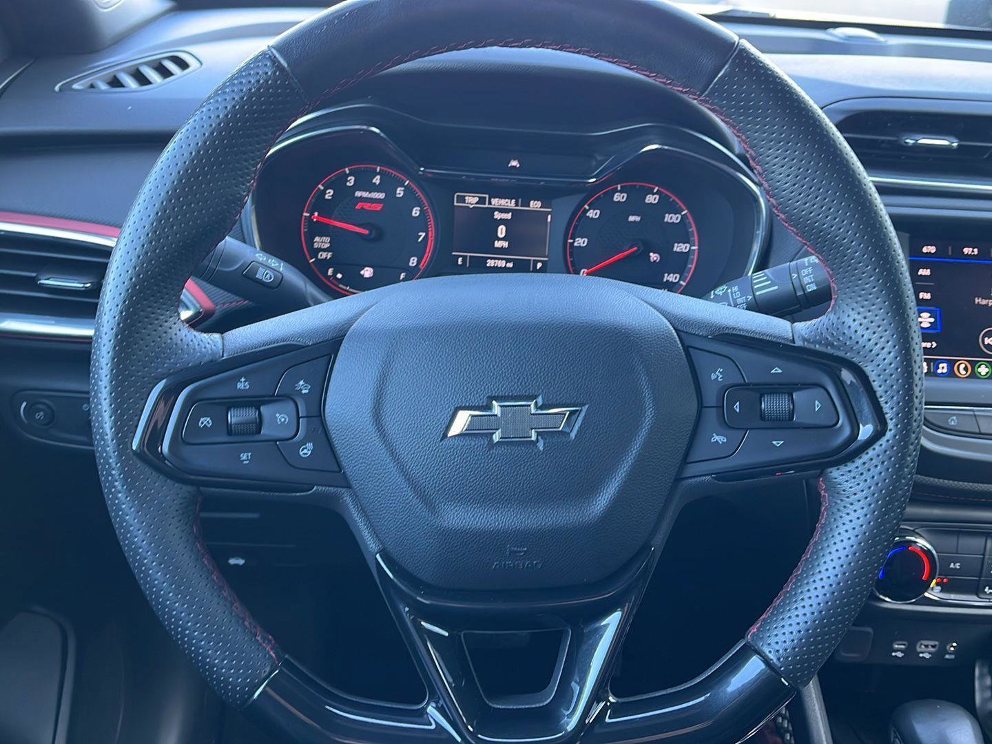 Used 2023 Chevrolet TrailBlazer RS image 15