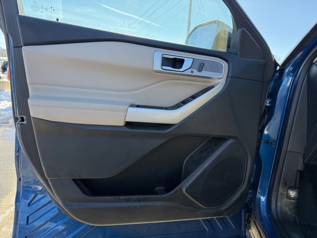 Certified 2023 Ford Explorer XLT w/ Equipment Group 202A image 25