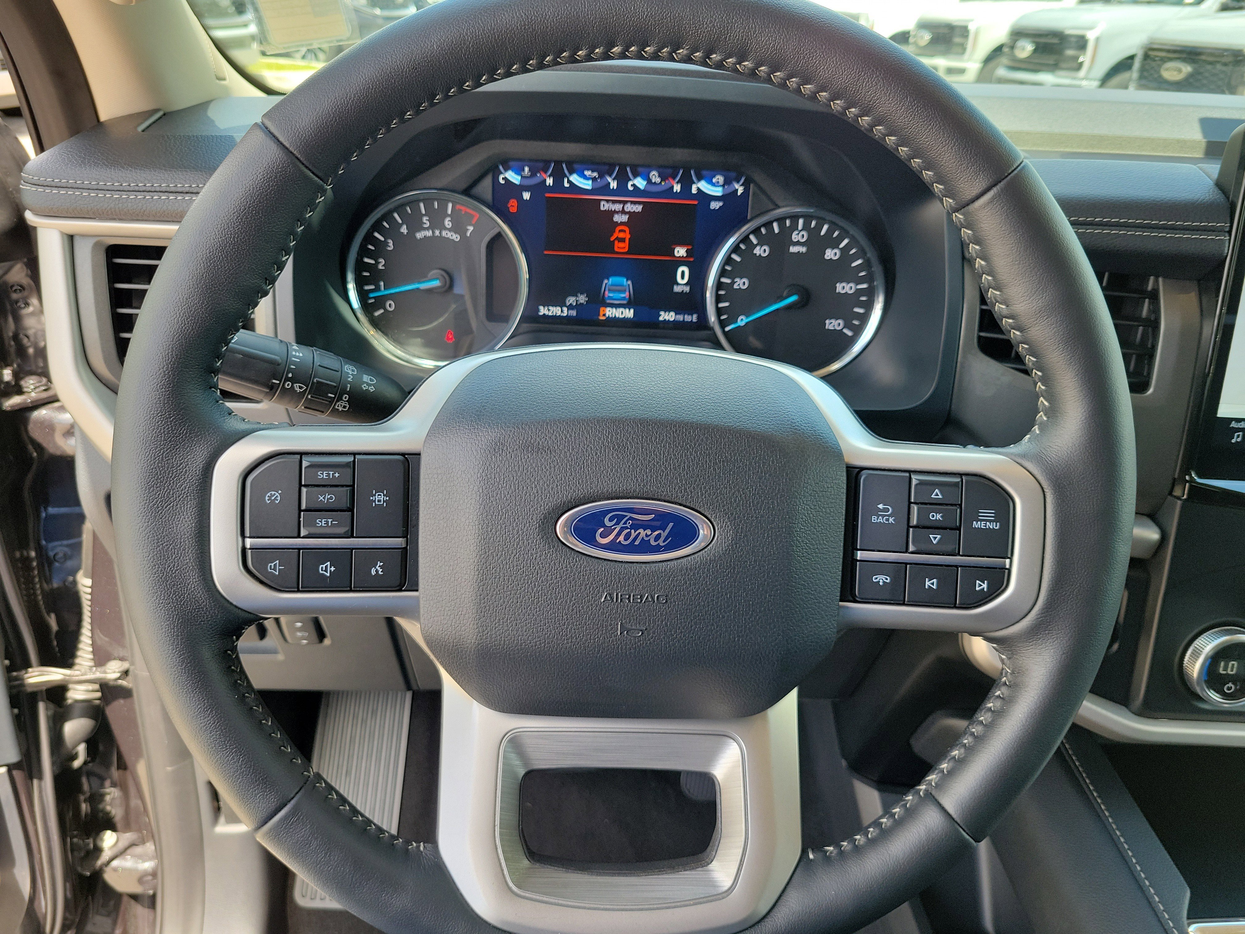 Certified 2024 Ford Expedition Max XLT RWD image 23