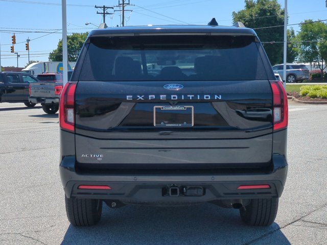 Certified 2025 Ford Expedition Active RWD image 5
