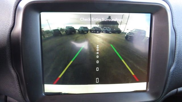 Used 2022 Jeep Renegade Trailhawk image 15