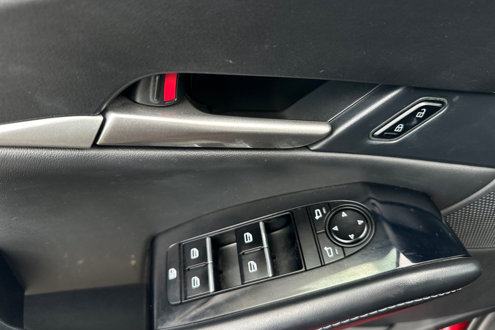Used 2024 MAZDA CX-30 AWD 2.5 S w/ Select Sport Pkg image 10