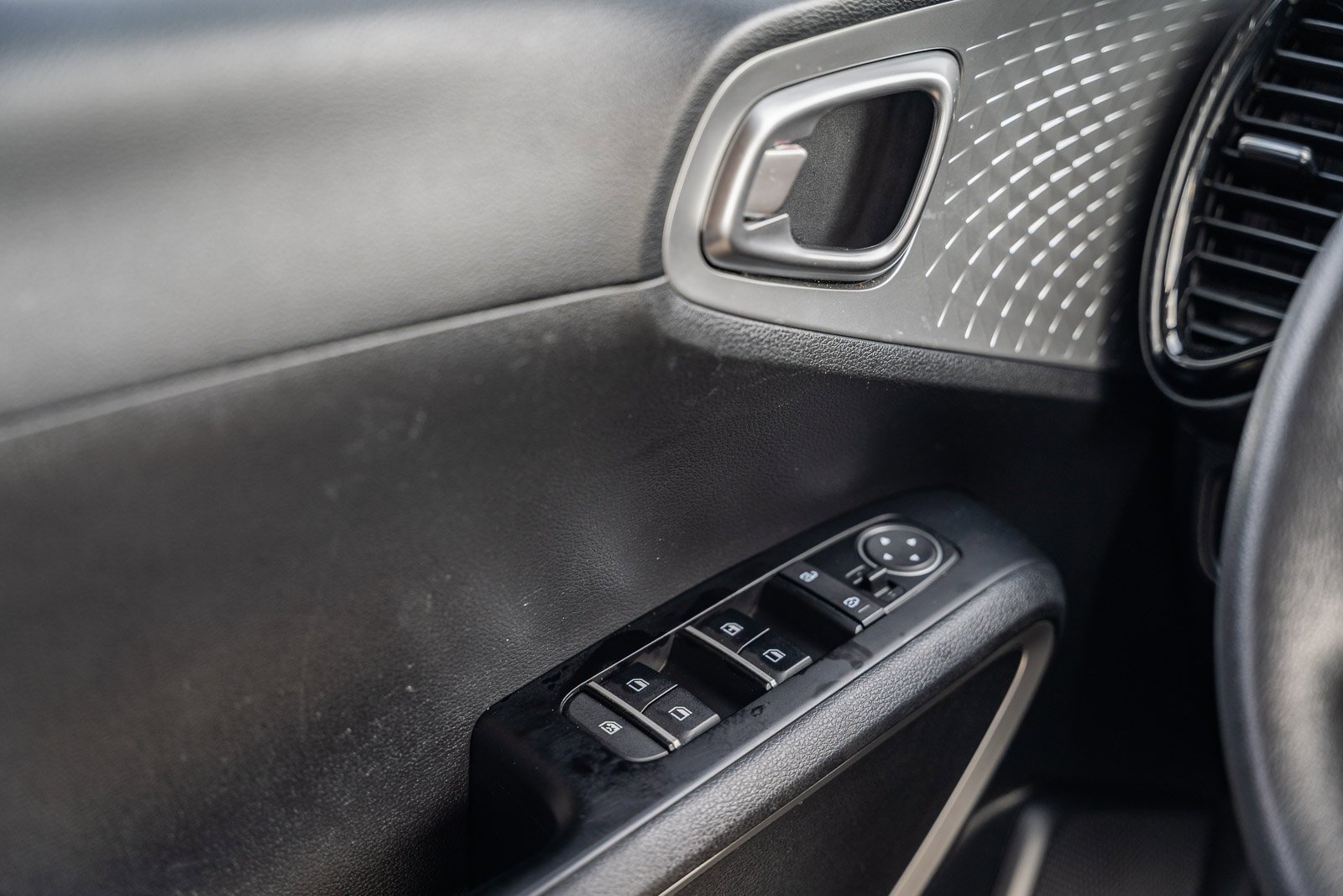 Used 2023 Kia Soul S image 24