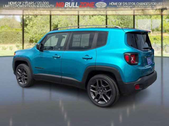 Used 2021 Jeep Renegade Latitude w/ Convenience Group AWD/4WD image 3