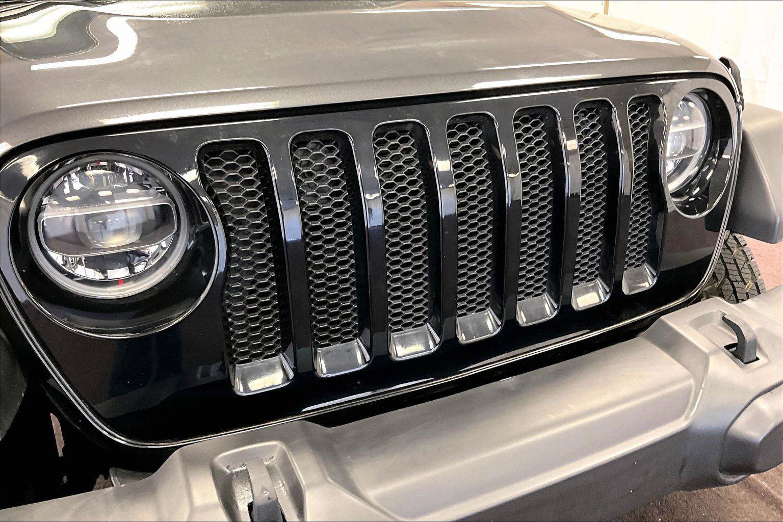 Used 2021 Jeep Wrangler Unlimited Willys image 29