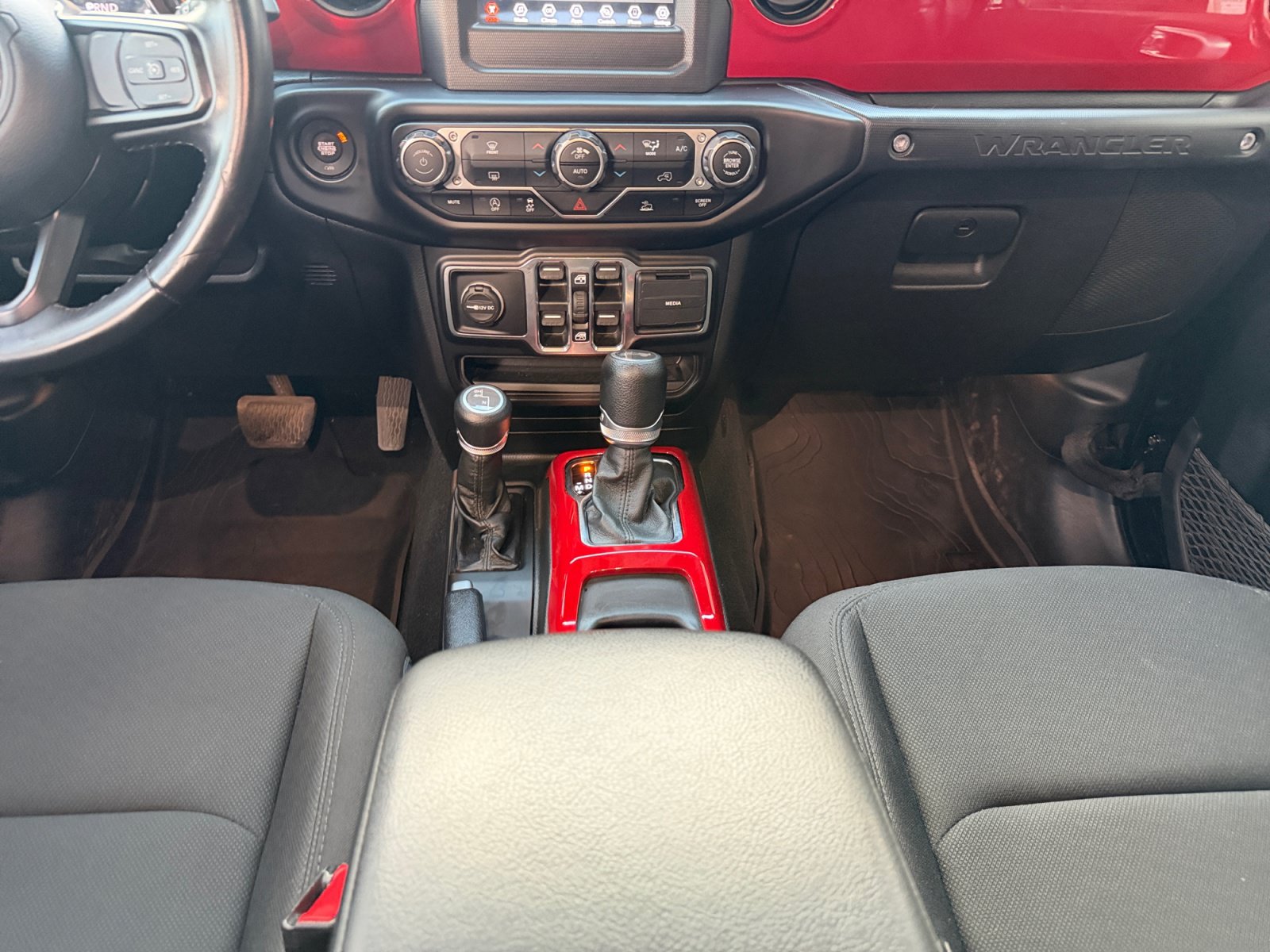 Used 2022 Jeep Wrangler Unlimited Sport AWD/4WD image 12