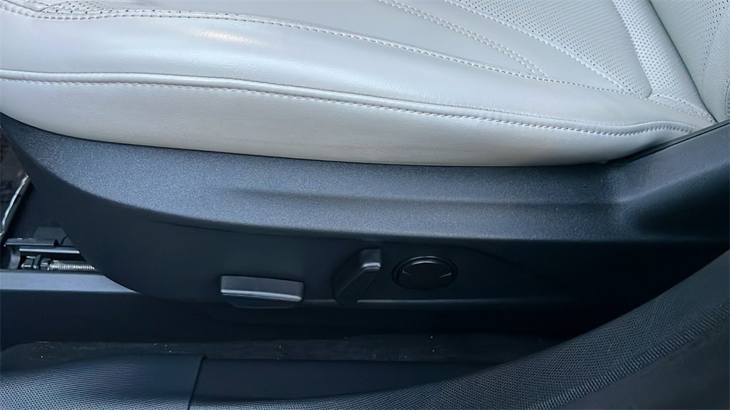 Certified 2022 Ford Mustang Mach-E Premium image 11