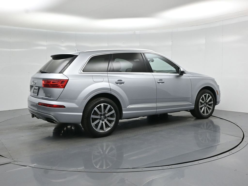 Used 2017 Audi Q7 3.0T Premium Plus w/ Premium Plus Package AWD/4WD image 28