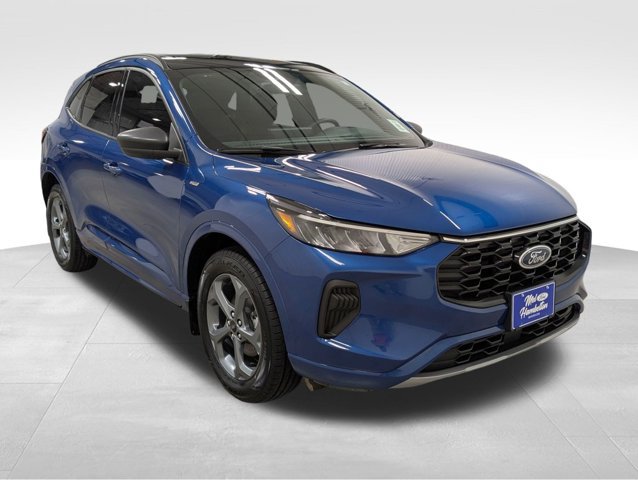 Certified 2023 Ford Escape ST-Line w/ Tech Pack #1 AWD/4WD image 18