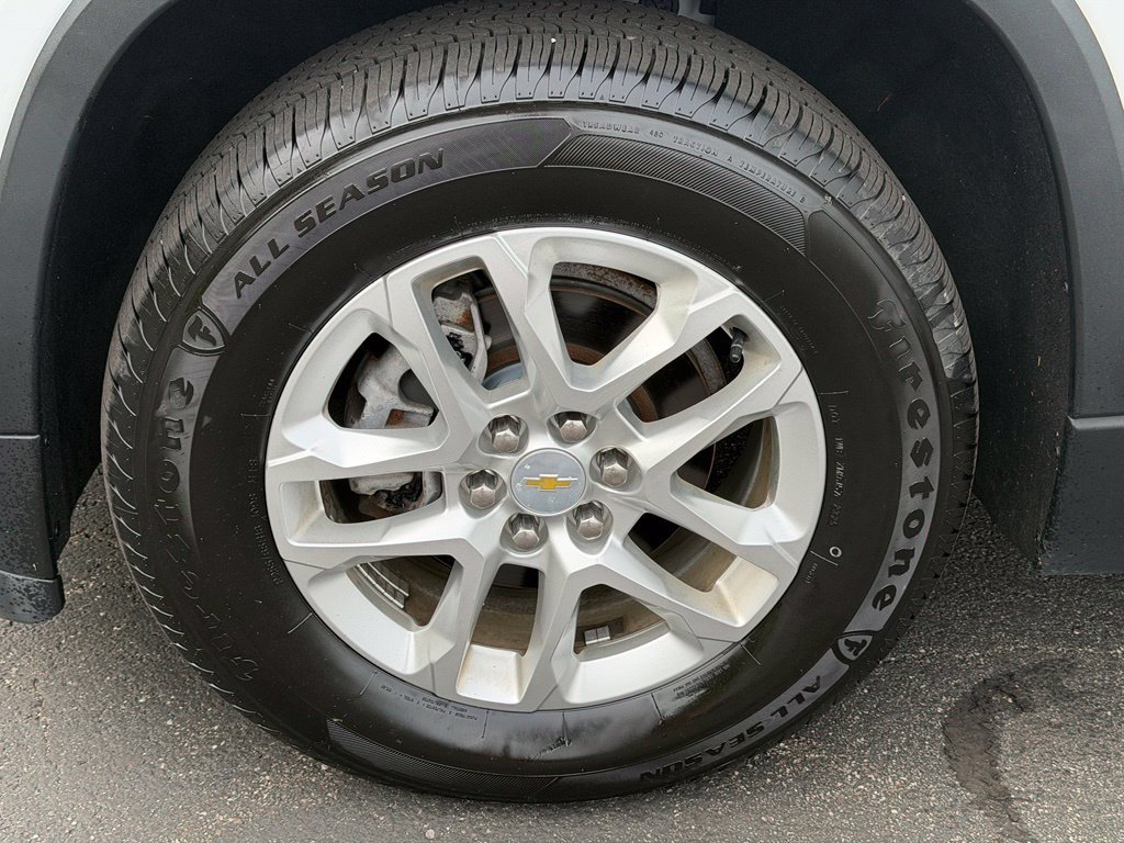 Used 2021 Chevrolet Traverse LT FWD image 45