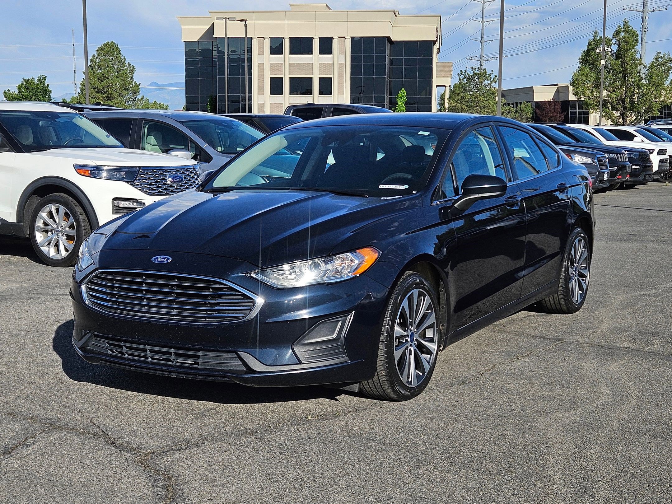 Certified 2020 Ford Fusion SE AWD/4WD image 10